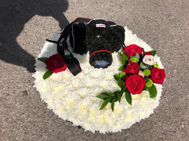 Camera tribute