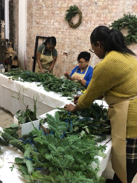 Students at the wreath workshop